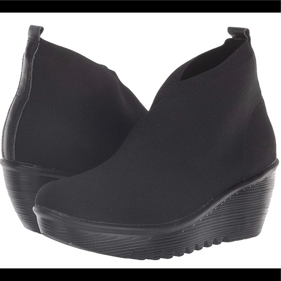 NWOB BM Bernie Mev NY Sally Wedge Stretch Booties Black Slip On US Sz 8 Eu Sz 40 - Picture 3 of 12